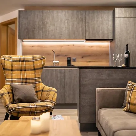 Arcade & Apartment Saas-Fee