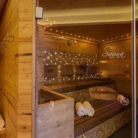 Апартаменты Arcade & *